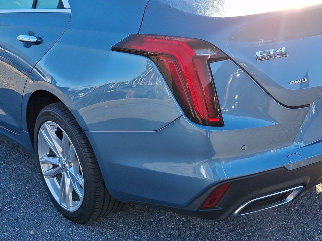 2024 Cadillac CT4 Luxury