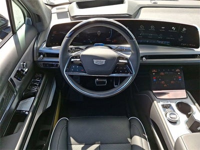 2026 Cadillac VISTIQ Platinum