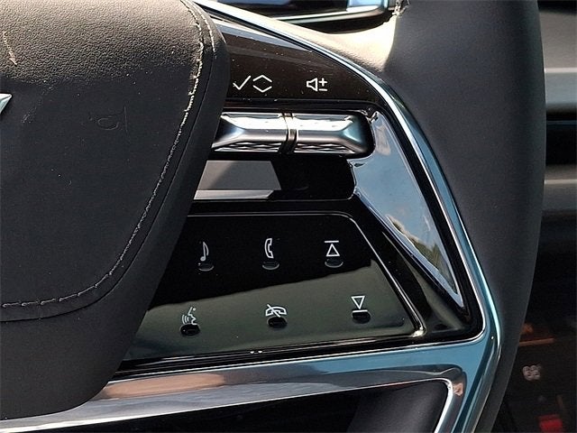 2026 Cadillac VISTIQ Platinum