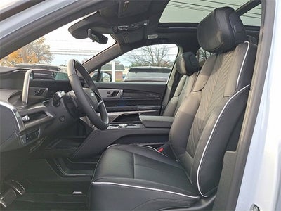 2026 Cadillac VISTIQ Platinum