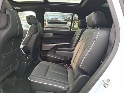 2026 Cadillac VISTIQ Platinum