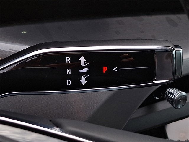 2026 Cadillac VISTIQ Platinum