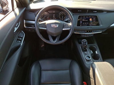 2023 Cadillac XT4 Premium Luxury