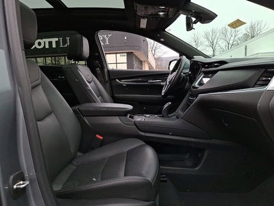 2022 Cadillac XT5 Premium Luxury