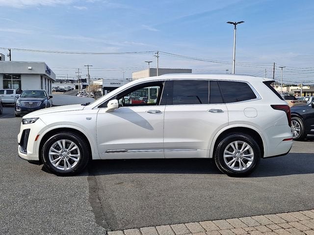 2025 Cadillac XT6 Luxury