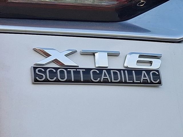 2025 Cadillac XT6 Luxury