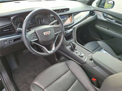 2025 Cadillac XT6 Premium Luxury