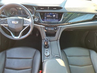 2025 Cadillac XT6 Premium Luxury