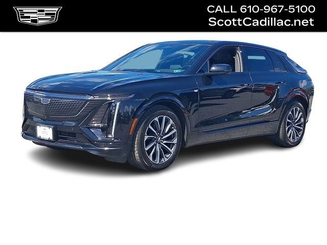 2024 Cadillac LYRIQ Sport 2