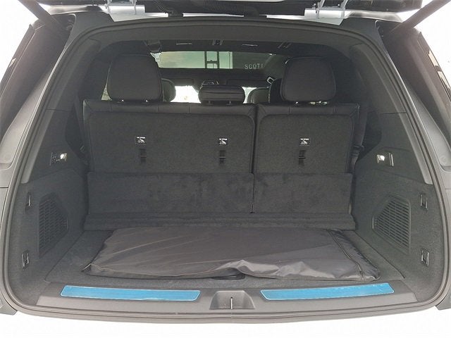 2026 Cadillac ESCALADE IQL Sport