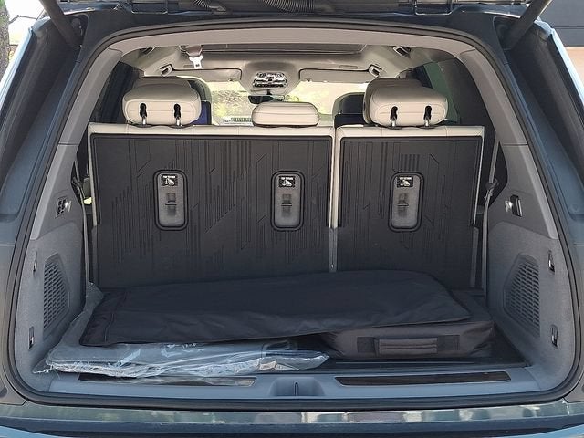 2026 Cadillac ESCALADE IQL Sport
