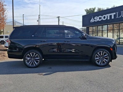 2023 Cadillac Escalade Sport