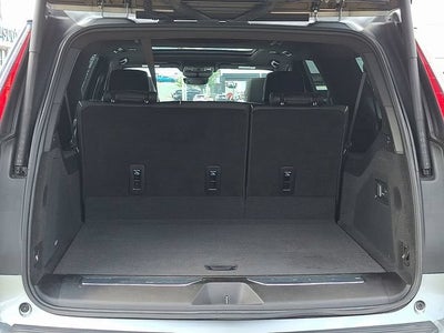 2024 Cadillac Escalade ESV Premium Luxury