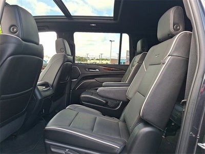 2024 Cadillac Escalade ESV Premium Luxury