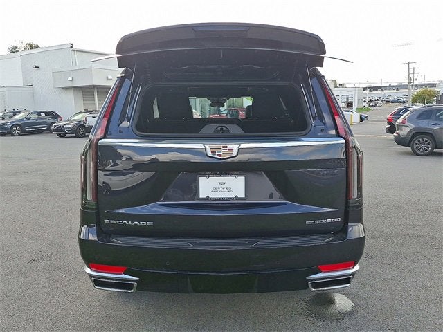 2024 Cadillac Escalade ESV Premium Luxury