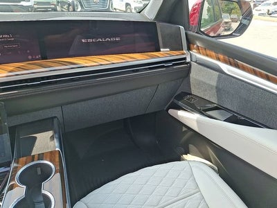 2026 Cadillac Escalade Platinum Luxury